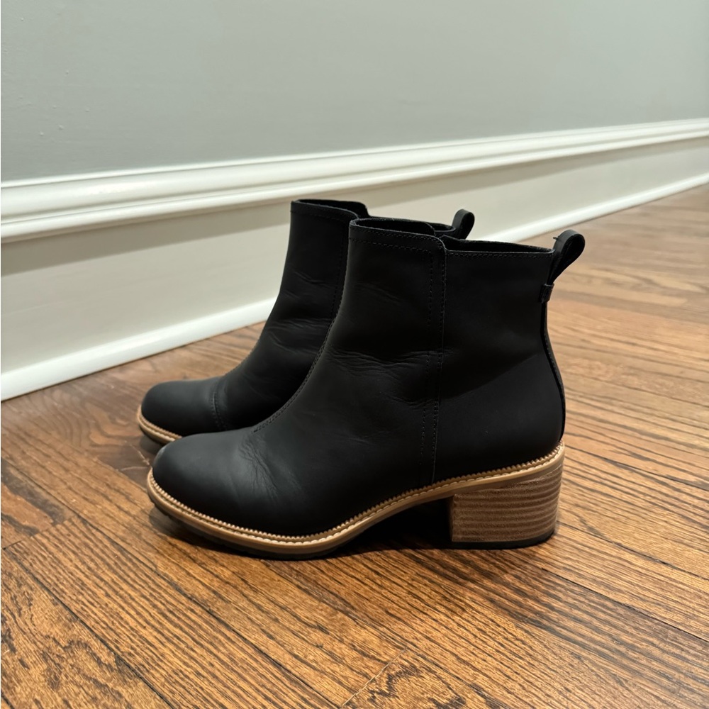 TOMS Marina Leather Heeled Boot - Black, size 10US - Good condition